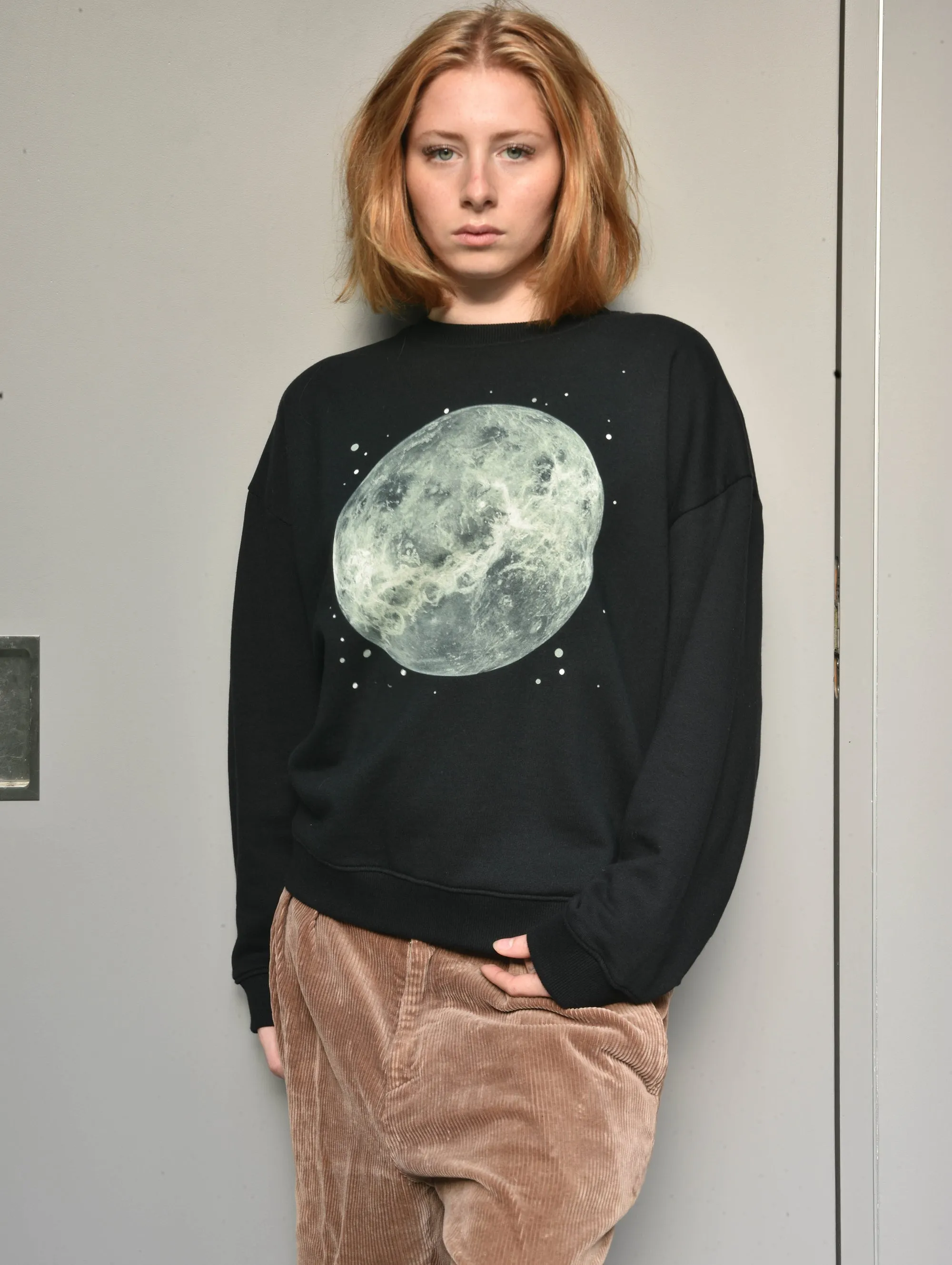 BLACK MOON SWEATSHIRT