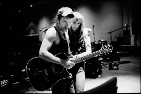 Bruce Springsteen and Patti Scialfa (Asbury Park, 2002)