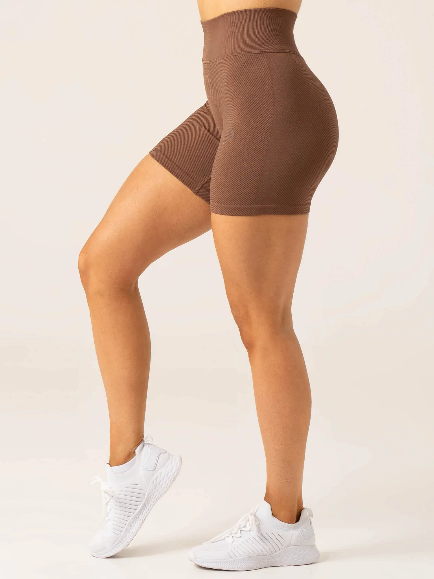 Circuit Rib Seamless High Waisted Shorts - Chocolate