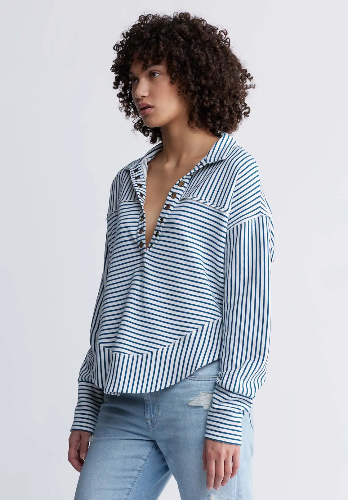 Ellowynne Women’s Striped Sweatshirt in White & Blue - KT0099P