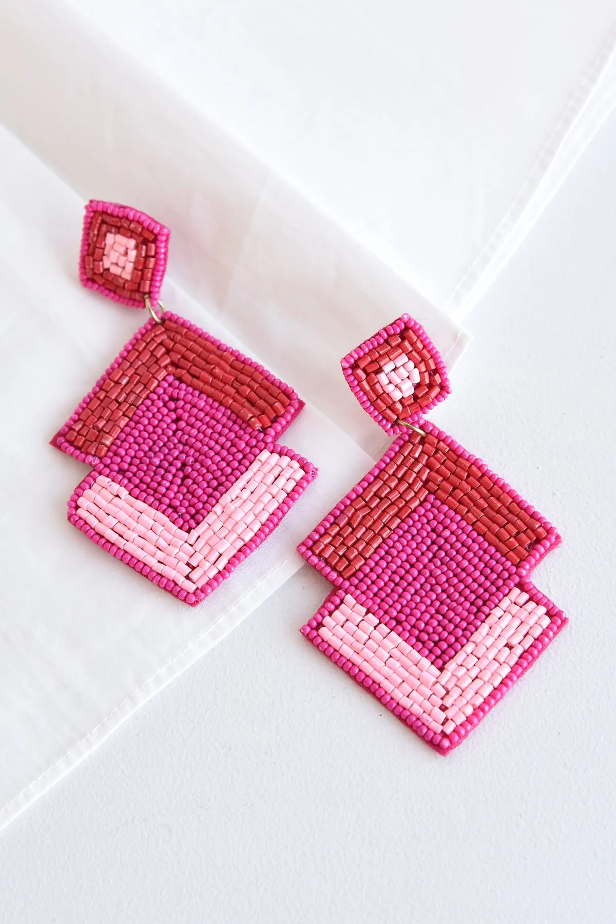 PINK GEOMETRIC BEADED EARRINGS